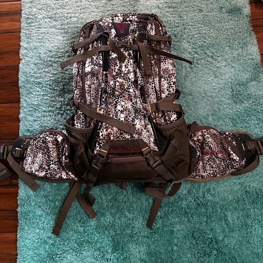 Badlands Dash Pack (NWOT)